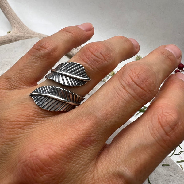 Adjustable Double Feather Ring